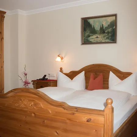 Sonnleit'n Guest house 3*