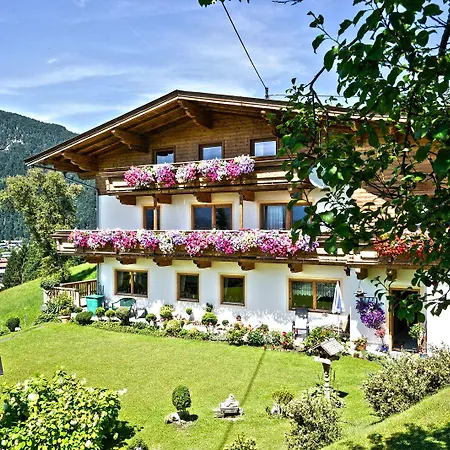 Sonnleit'n Guest house