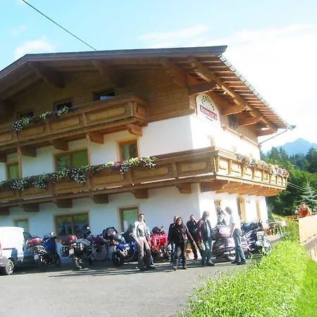 Sonnleit'n Guest house Kirchdorf in Tirol