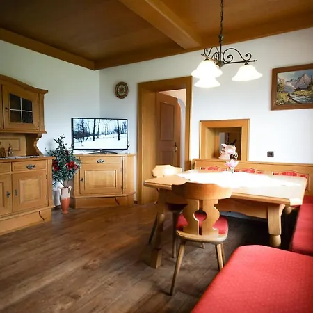 Sonnleit'n Guest house 3*